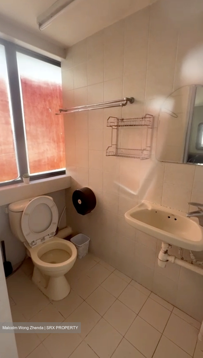 Lucky Plaza (D9), Apartment #535445061